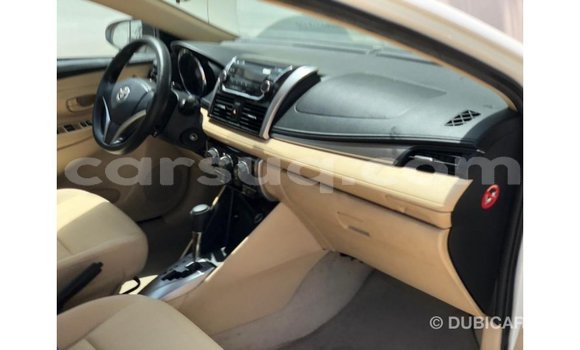 Acheter Import Voiture Toyota Yaris Blanc à Import - Dubai, Barh el Gazel Acheter Import Voiture Toyota Yaris Blanc à Import - Dubai, Barh el Gazel