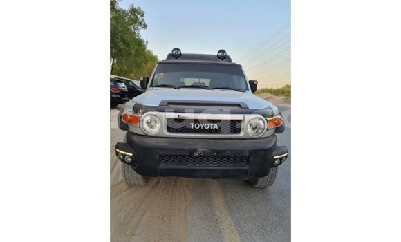 Acheter Import Voiture Toyota FJ Cruiser Autre à Import - Dubai, Barh el Gazel Acheter Import Voiture Toyota FJ Cruiser Autre à Import - Dubai, Barh el Gazel