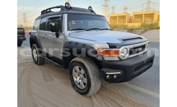 Acheter Import Voiture Toyota FJ Cruiser Autre à Import - Dubai, Barh el Gazel Acheter Import Voiture Toyota FJ Cruiser Autre à Import - Dubai, Barh el Gazel