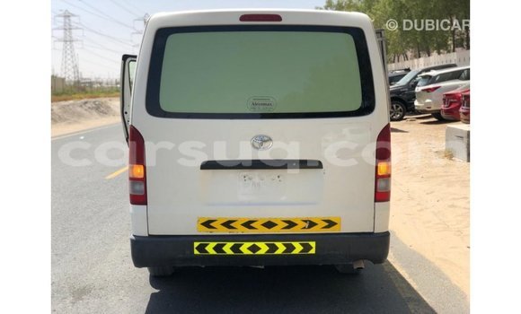 Acheter Import Voiture Toyota Hiace Blanc à Import - Dubai, Barh el Gazel Acheter Import Voiture Toyota Hiace Blanc à Import - Dubai, Barh el Gazel