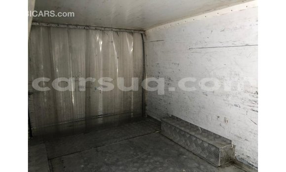 Acheter Import Voiture Toyota Hiace Blanc à Import - Dubai, Barh el Gazel Acheter Import Voiture Toyota Hiace Blanc à Import - Dubai, Barh el Gazel