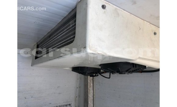 Acheter Import Voiture Toyota Hiace Blanc à Import - Dubai, Barh el Gazel Acheter Import Voiture Toyota Hiace Blanc à Import - Dubai, Barh el Gazel