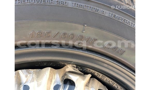 Acheter Import Voiture Toyota Yaris Autre à Import - Dubai, Barh el Gazel Acheter Import Voiture Toyota Yaris Autre à Import - Dubai, Barh el Gazel