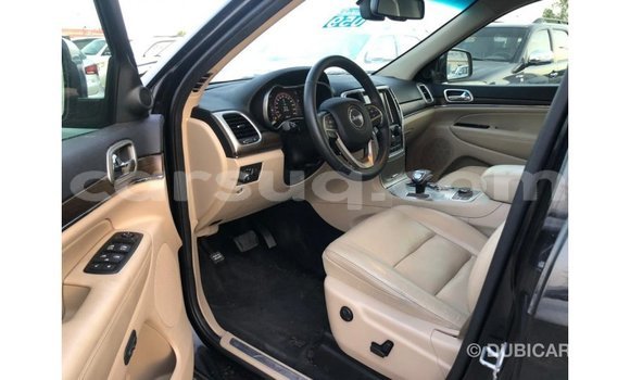 Acheter Import Voiture Jeep Grand Cherokee Noir à Import - Dubai, Barh el Gazel Acheter Import Voiture Jeep Grand Cherokee Noir à Import - Dubai, Barh el Gazel