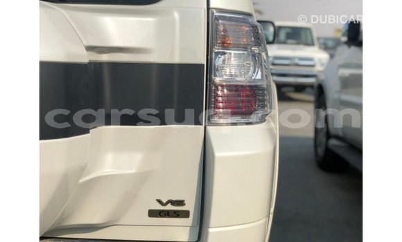 Acheter Import Voiture Mitsubishi Pajero Noir à Import - Dubai, Barh el Gazel Acheter Import Voiture Mitsubishi Pajero Noir à Import - Dubai, Barh el Gazel