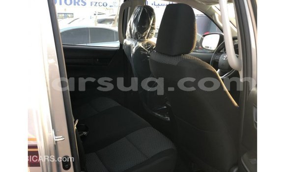 Acheter Import Voiture Toyota Hilux Autre à Import - Dubai, Barh el Gazel Acheter Import Voiture Toyota Hilux Autre à Import - Dubai, Barh el Gazel