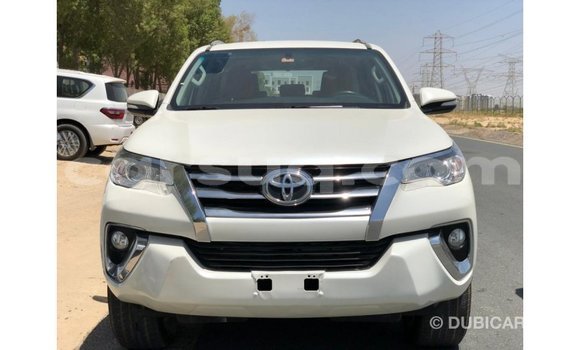Buy Import Toyota Fortuner White Car in Import - Dubai in Barh el Gazel Buy Import Toyota Fortuner White Car in Import - Dubai in Barh el Gazel
