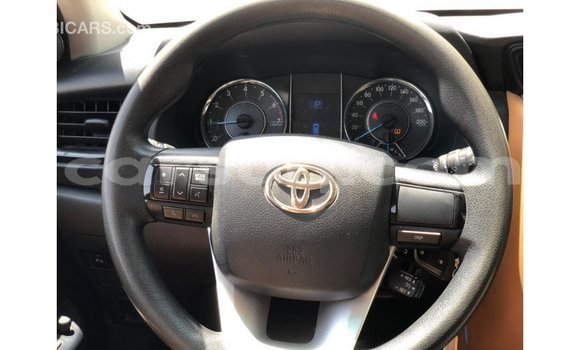 Buy Import Toyota Fortuner White Car in Import - Dubai in Barh el Gazel Buy Import Toyota Fortuner White Car in Import - Dubai in Barh el Gazel