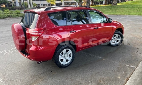 Acheter Occasion Voiture Toyota RAV4 Rouge à Mongo, Guera Region Acheter Occasion Voiture Toyota RAV4 Rouge à Mongo, Guera Region