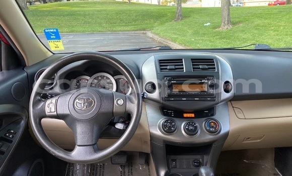 Acheter Occasion Voiture Toyota RAV4 Rouge à Mongo, Guera Region Acheter Occasion Voiture Toyota RAV4 Rouge à Mongo, Guera Region