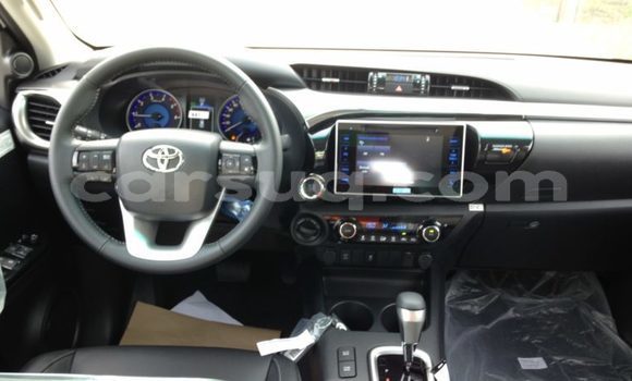 Acheter Import Voiture Toyota Hilux Blanc à Abou Deia, Salamat Acheter Import Voiture Toyota Hilux Blanc à Abou Deia, Salamat