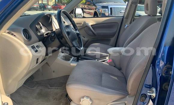 Acheter Occasion Voiture Toyota RAV4 Bleu à Abéché, Ouaddai Region Acheter Occasion Voiture Toyota RAV4 Bleu à Abéché, Ouaddai Region