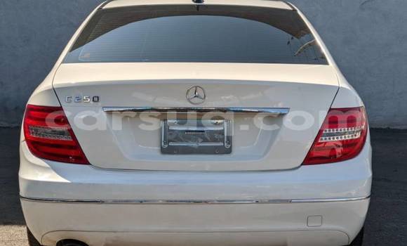 Acheter Occasion Voiture Mercedes‒Benz C–Class Blanc à Bardai, Bourkou-Ennedi-Tibesti Acheter Occasion Voiture Mercedes‒Benz C–Class Blanc à Bardai, Bourkou-Ennedi-Tibesti