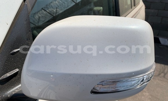 Acheter Neuf Voiture Toyota Land Cruiser Blanc à Import - Dubai, Barh el Gazel Acheter Neuf Voiture Toyota Land Cruiser Blanc à Import - Dubai, Barh el Gazel
