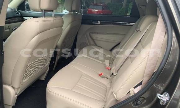 Acheter Import Voiture Kia Sorento Marron à Abéché, Ouaddai Region Acheter Import Voiture Kia Sorento Marron à Abéché, Ouaddai Region