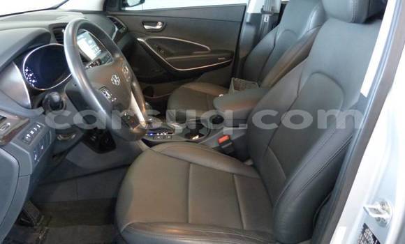 Acheter Import Voiture Hyundai Santa Fe Gris à Faya–Largeau, Borkou Region Acheter Import Voiture Hyundai Santa Fe Gris à Faya–Largeau, Borkou Region
