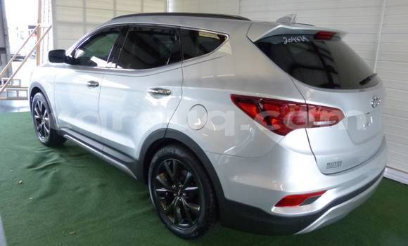 Acheter Import Voiture Hyundai Santa Fe Gris à Faya–Largeau, Borkou Region Acheter Import Voiture Hyundai Santa Fe Gris à Faya–Largeau, Borkou Region
