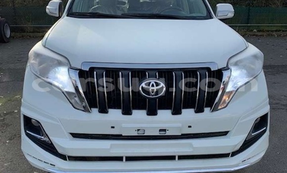 Acheter Import Voiture Toyota Land Cruiser Prado Blanc à N'Djamena, Chari-Baguirmi