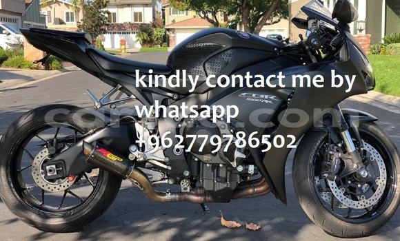 Acheter Occasion Moto Honda CBR 1000 RR Noir à N'Djamena, Chari-Baguirmi