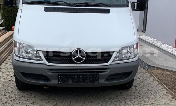 Acheter Occasion Utilitaire Mercedes‒Benz Sprinter Bleu à Faya, Bourkou-Ennedi-Tibesti Acheter Occasion Utilitaire Mercedes‒Benz Sprinter Bleu à Faya, Bourkou-Ennedi-Tibesti