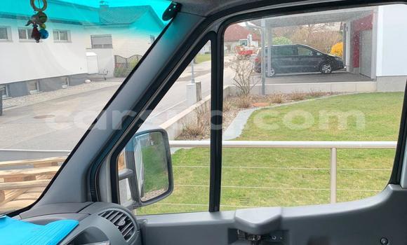 Acheter Occasion Utilitaire Mercedes‒Benz Sprinter Bleu à Faya, Bourkou-Ennedi-Tibesti Acheter Occasion Utilitaire Mercedes‒Benz Sprinter Bleu à Faya, Bourkou-Ennedi-Tibesti