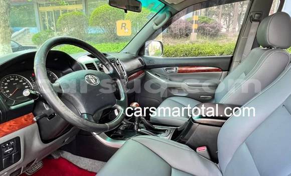 Acheter Occasion Voiture Toyota Prado Blanc à Faya, Bourkou-Ennedi-Tibesti Acheter Occasion Voiture Toyota Prado Blanc à Faya, Bourkou-Ennedi-Tibesti