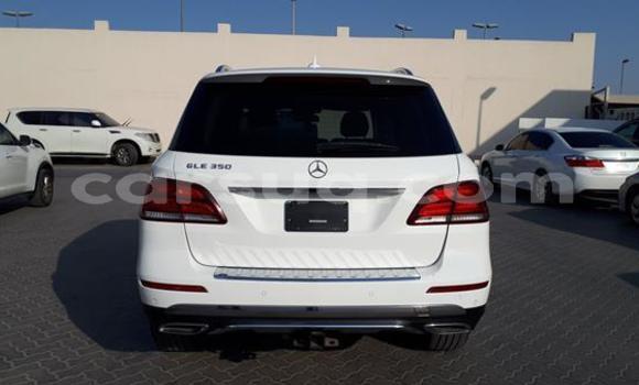 Acheter Occasion Voiture Mercedes‒Benz GLE Blanc à Ati, Batha Region Acheter Occasion Voiture Mercedes‒Benz GLE Blanc à Ati, Batha Region