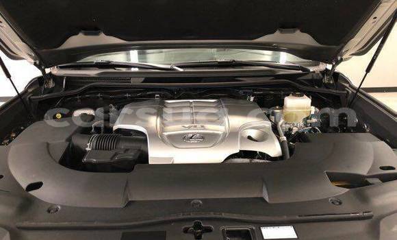 Acheter Occasion Voiture Lexus LX 570 Marron à Abéché, Ouaddai Region Acheter Occasion Voiture Lexus LX 570 Marron à Abéché, Ouaddai Region