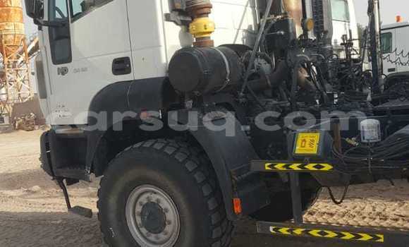 Acheter Occasion Utilitaire Iveco Trakker 440 Blanc à Import - Dubai, Barh el Gazel Acheter Occasion Utilitaire Iveco Trakker 440 Blanc à Import - Dubai, Barh el Gazel