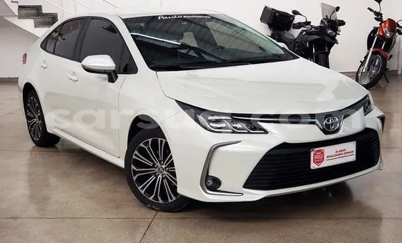 Acheter Occasion Voiture Toyota Corolla Blanc à N'Djamena, Chari-Baguirmi Acheter Occasion Voiture Toyota Corolla Blanc à N'Djamena, Chari-Baguirmi