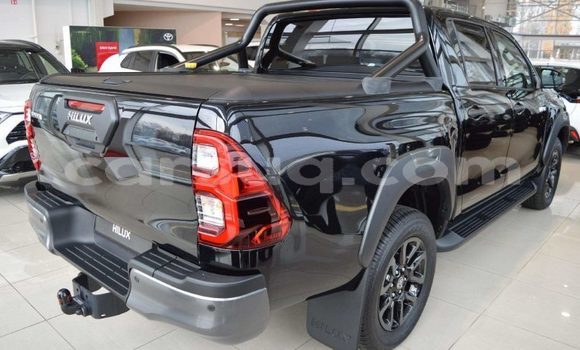 Acheter Neuf Voiture Toyota Hilux Noir à Import - Dubai, Barh el Gazel Acheter Neuf Voiture Toyota Hilux Noir à Import - Dubai, Barh el Gazel