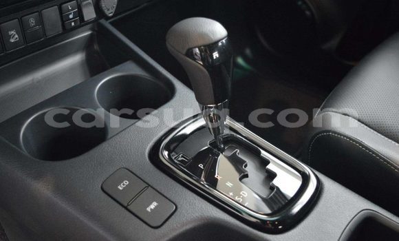 Acheter Neuf Voiture Toyota Hilux Noir à Import - Dubai, Barh el Gazel Acheter Neuf Voiture Toyota Hilux Noir à Import - Dubai, Barh el Gazel