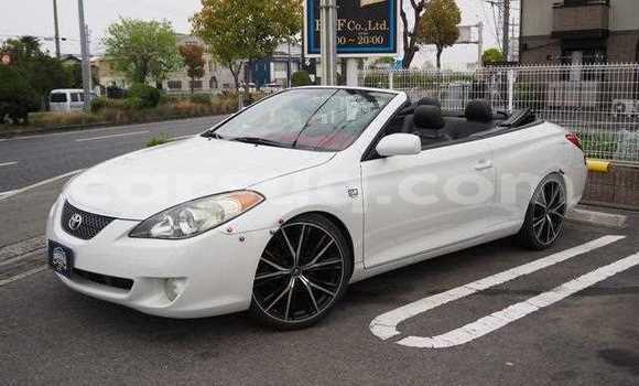 Acheter Occasion Voiture Toyota Camry Blanc à Abou Deia, Salamat