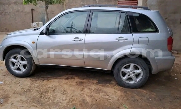 Acheter Occasion Voiture Toyota RAV4 Autre à N'Djamena, Chari-Baguirmi Acheter Occasion Voiture Toyota RAV4 Autre à N'Djamena, Chari-Baguirmi