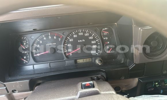 Acheter Occasion Voiture Toyota Land Cruiser Beige à N'Djamena, Chari-Baguirmi Acheter Occasion Voiture Toyota Land Cruiser Beige à N'Djamena, Chari-Baguirmi
