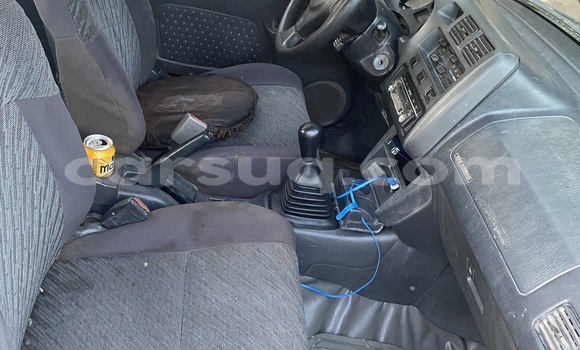 Acheter Occasion Voiture Toyota RAV4 Marron à N'Djamena, Chari-Baguirmi Acheter Occasion Voiture Toyota RAV4 Marron à N'Djamena, Chari-Baguirmi