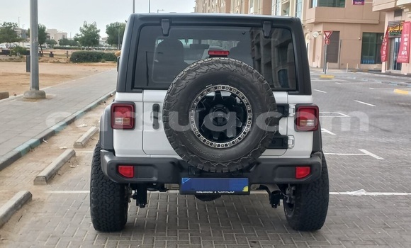 Acheter Occasion Voiture Jeep Wrangler Blanc à N'Djamena, Chari-Baguirmi Acheter Occasion Voiture Jeep Wrangler Blanc à N'Djamena, Chari-Baguirmi
