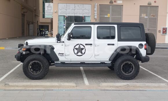 Acheter Occasion Voiture Jeep Wrangler Blanc à N'Djamena, Chari-Baguirmi Acheter Occasion Voiture Jeep Wrangler Blanc à N'Djamena, Chari-Baguirmi