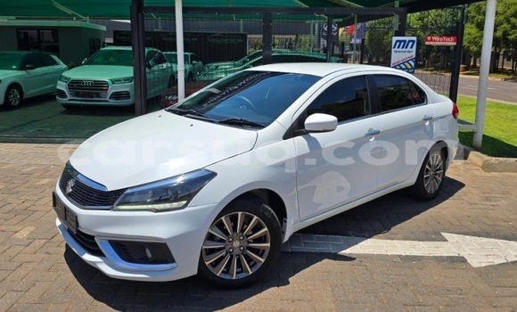 Acheter Occasion Voiture Suzuki Ciaz Blanc à N'Djamena, Chari-Baguirmi