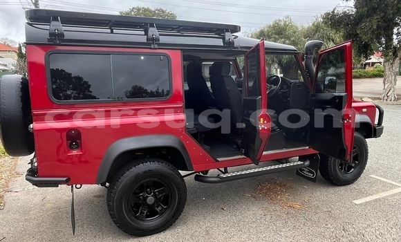 Buy Used Land Rover Defender Red Car in N'Djamena in Chari-Baguirmi Buy Used Land Rover Defender Red Car in N'Djamena in Chari-Baguirmi