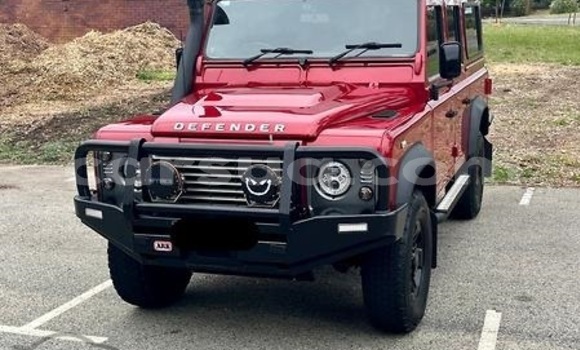 Buy Used Land Rover Defender Red Car in N'Djamena in Chari-Baguirmi Buy Used Land Rover Defender Red Car in N'Djamena in Chari-Baguirmi