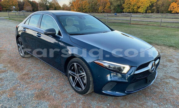 Acheter Occasion Voiture Mercedes-Benz A200 Bleu à N'Djamena, Chari-Baguirmi Acheter Occasion Voiture Mercedes-Benz A200 Bleu à N'Djamena, Chari-Baguirmi