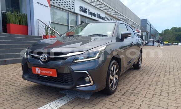 Acheter Occasion Voiture Toyota Starlet Bleu à N'Djamena, Chari-Baguirmi Acheter Occasion Voiture Toyota Starlet Bleu à N'Djamena, Chari-Baguirmi