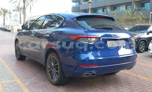 Acheter Occasion Voiture Maserati Levante Bleu à N'Djamena, Chari-Baguirmi Acheter Occasion Voiture Maserati Levante Bleu à N'Djamena, Chari-Baguirmi