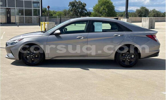 Acheter Occasion Voiture Hyundai Elantra Bleu à N'Djamena, Chari-Baguirmi Acheter Occasion Voiture Hyundai Elantra Bleu à N'Djamena, Chari-Baguirmi