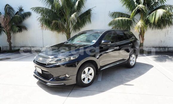 Acheter Occasion Voiture Toyota Harrier Noir à N'Djamena, Chari-Baguirmi