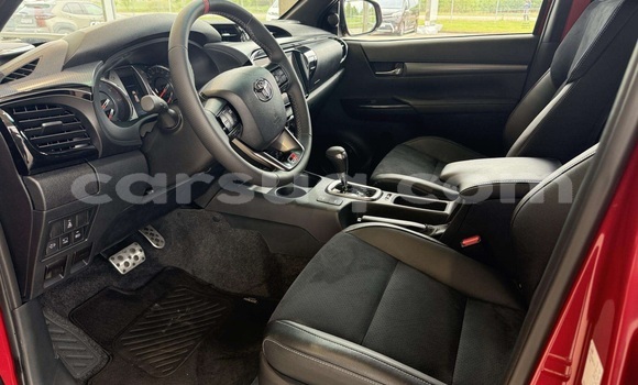 Acheter Occasion Voiture Toyota Hilux Rouge à N'Djamena, Chari-Baguirmi Acheter Occasion Voiture Toyota Hilux Rouge à N'Djamena, Chari-Baguirmi