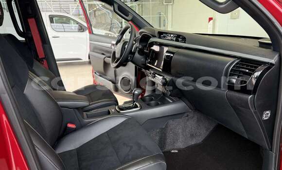 Acheter Occasion Voiture Toyota Hilux Rouge à N'Djamena, Chari-Baguirmi Acheter Occasion Voiture Toyota Hilux Rouge à N'Djamena, Chari-Baguirmi
