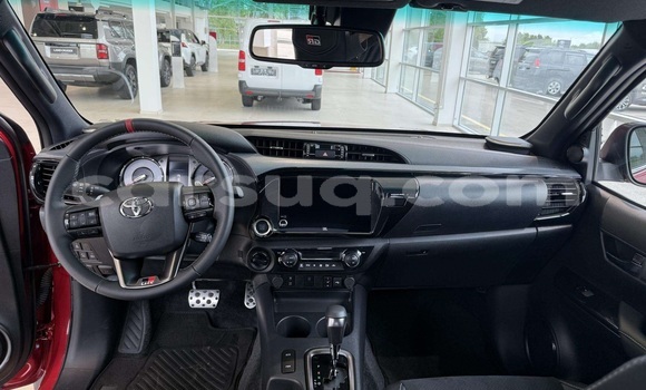 Acheter Occasion Voiture Toyota Hilux Rouge à N'Djamena, Chari-Baguirmi Acheter Occasion Voiture Toyota Hilux Rouge à N'Djamena, Chari-Baguirmi