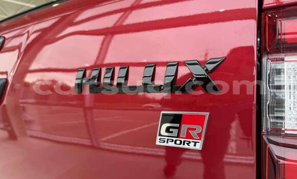 Acheter Occasion Voiture Toyota Hilux Rouge à N'Djamena, Chari-Baguirmi Acheter Occasion Voiture Toyota Hilux Rouge à N'Djamena, Chari-Baguirmi